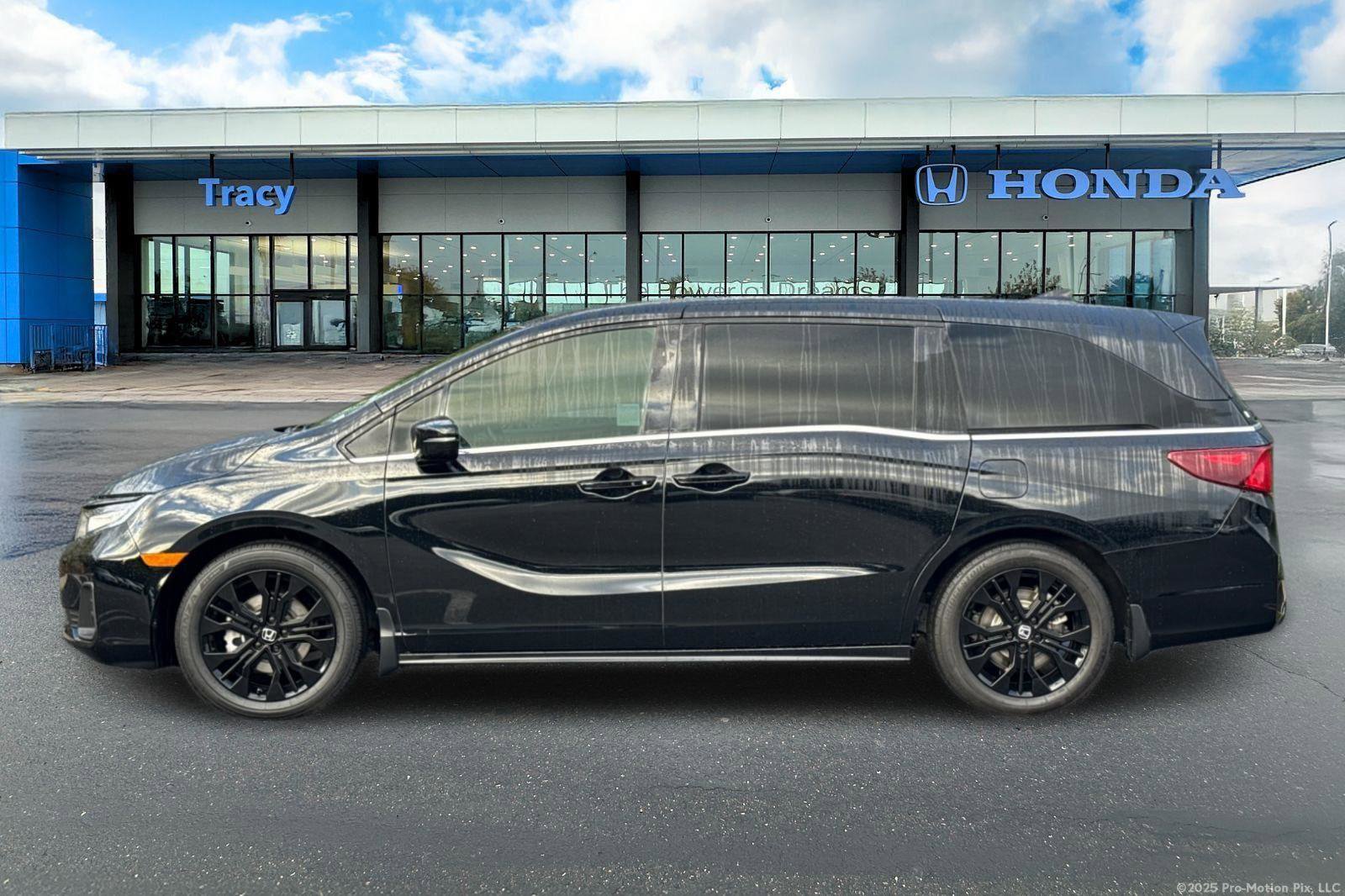 Certified 2025 Honda Odyssey Sport-L image 11