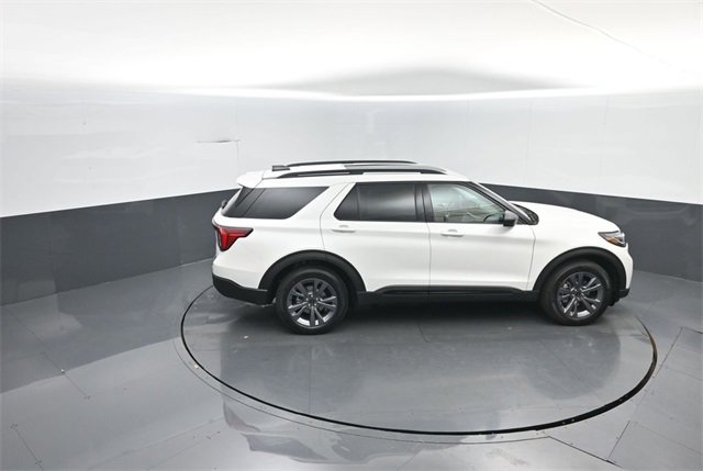 New 2026 Ford Explorer Active image 29