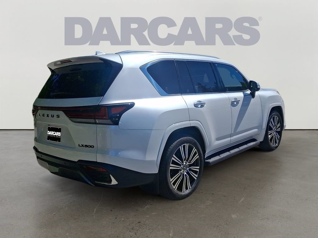 Used 2025 Lexus LX 600 4WD w/ Accessory Package (2T) image 6