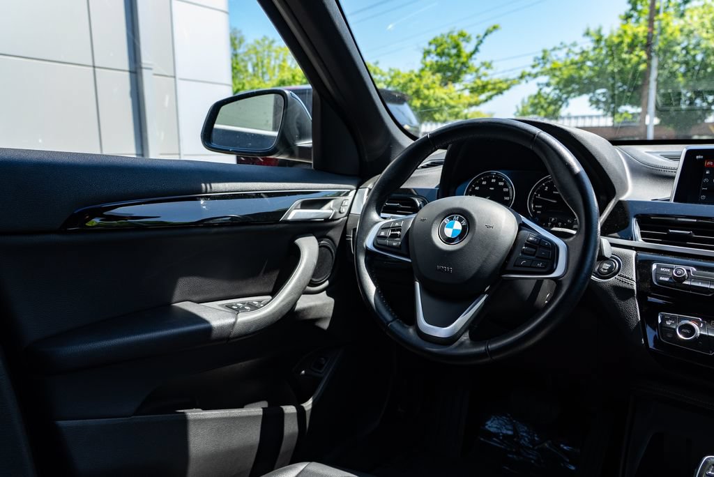 Used 2021 BMW X1 xDrive28i AWD/4WD image 12