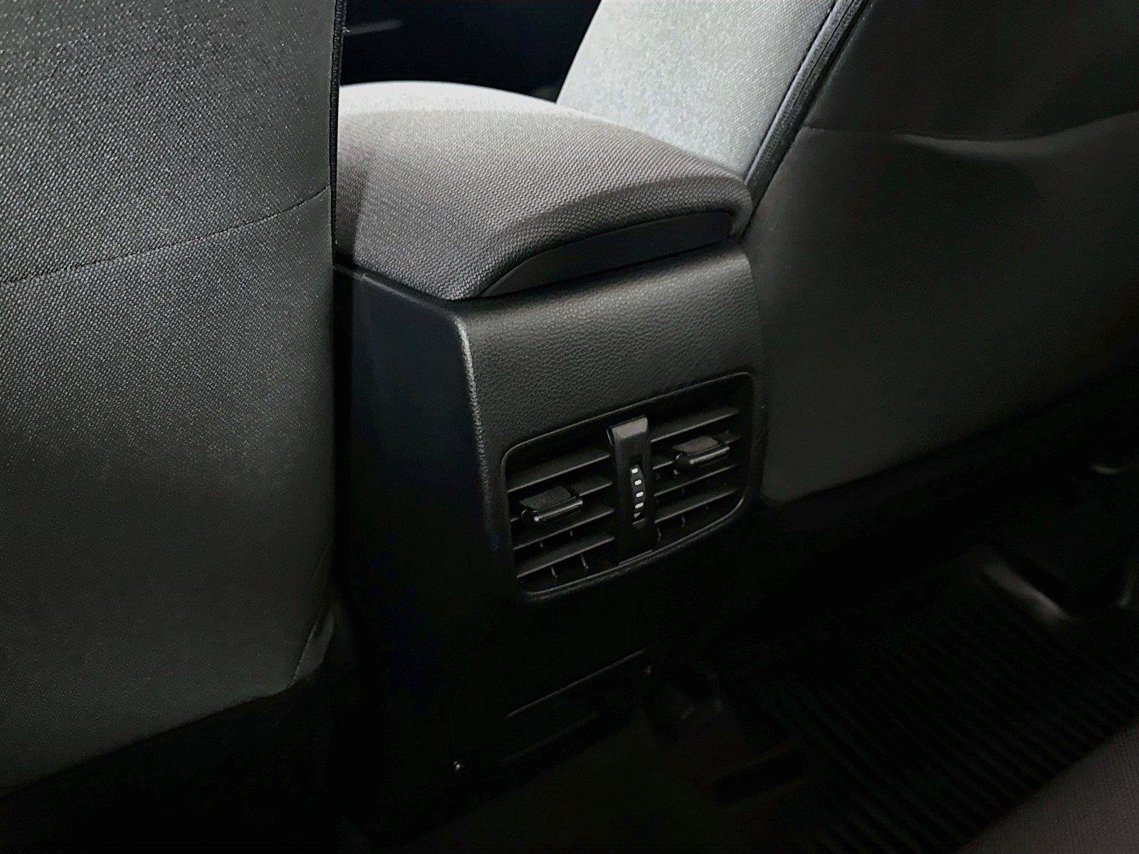 Certified 2024 Toyota Corolla Cross LE FWD image 34