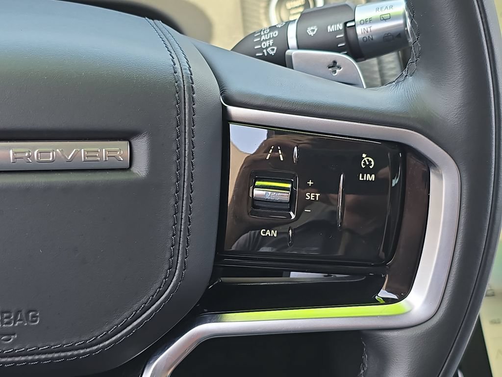 Certified 2022 Land Rover Range Rover Velar R-Dynamic S AWD/4WD image 18
