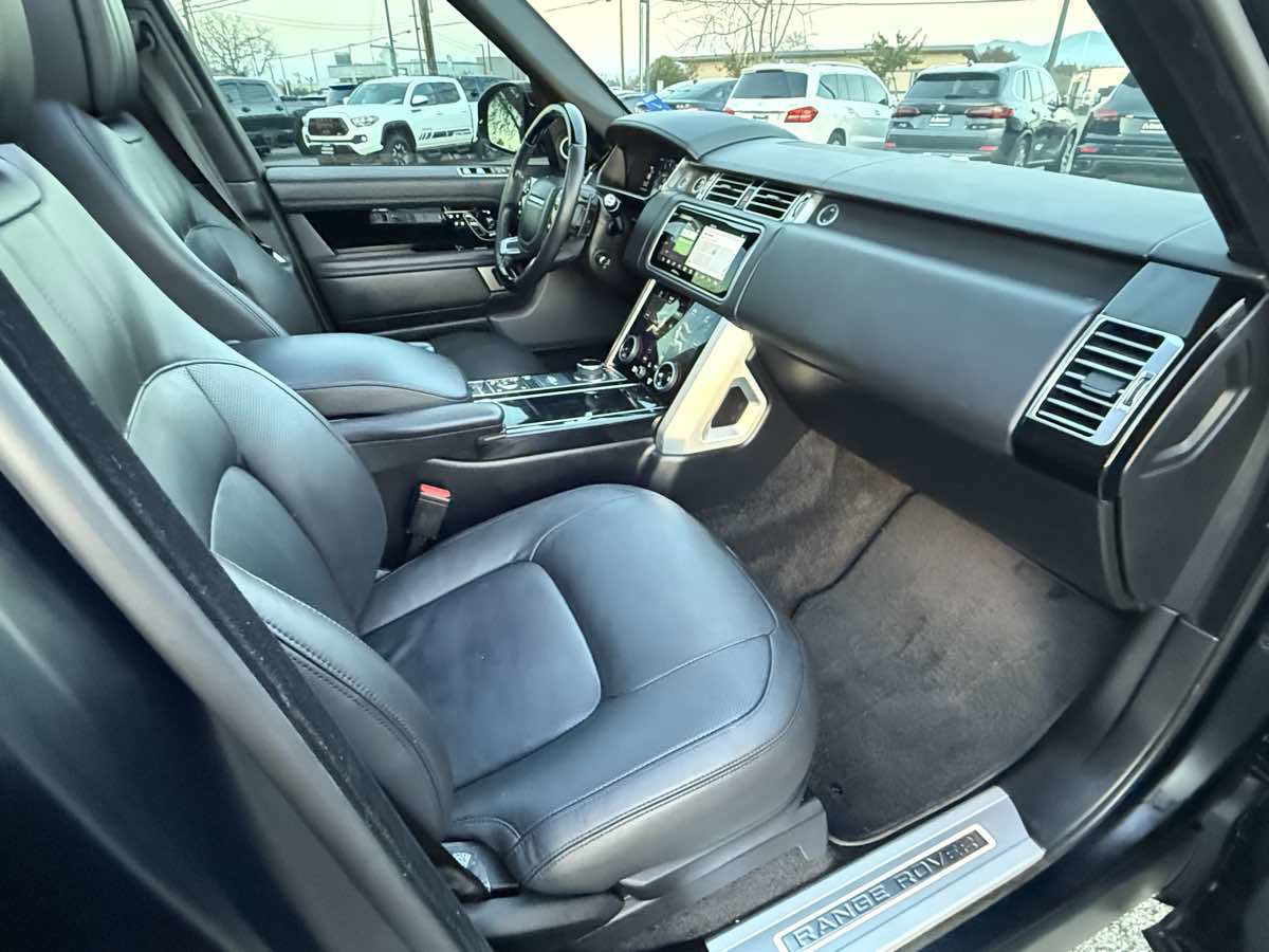 Used 2019 Land Rover Range Rover Long Wheelbase Supercharged image 10