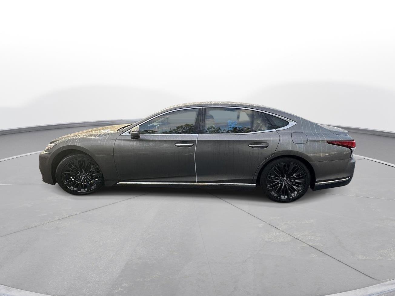 Used 2019 Lexus LS 500 w/ Interior Upgrade Package image 9
