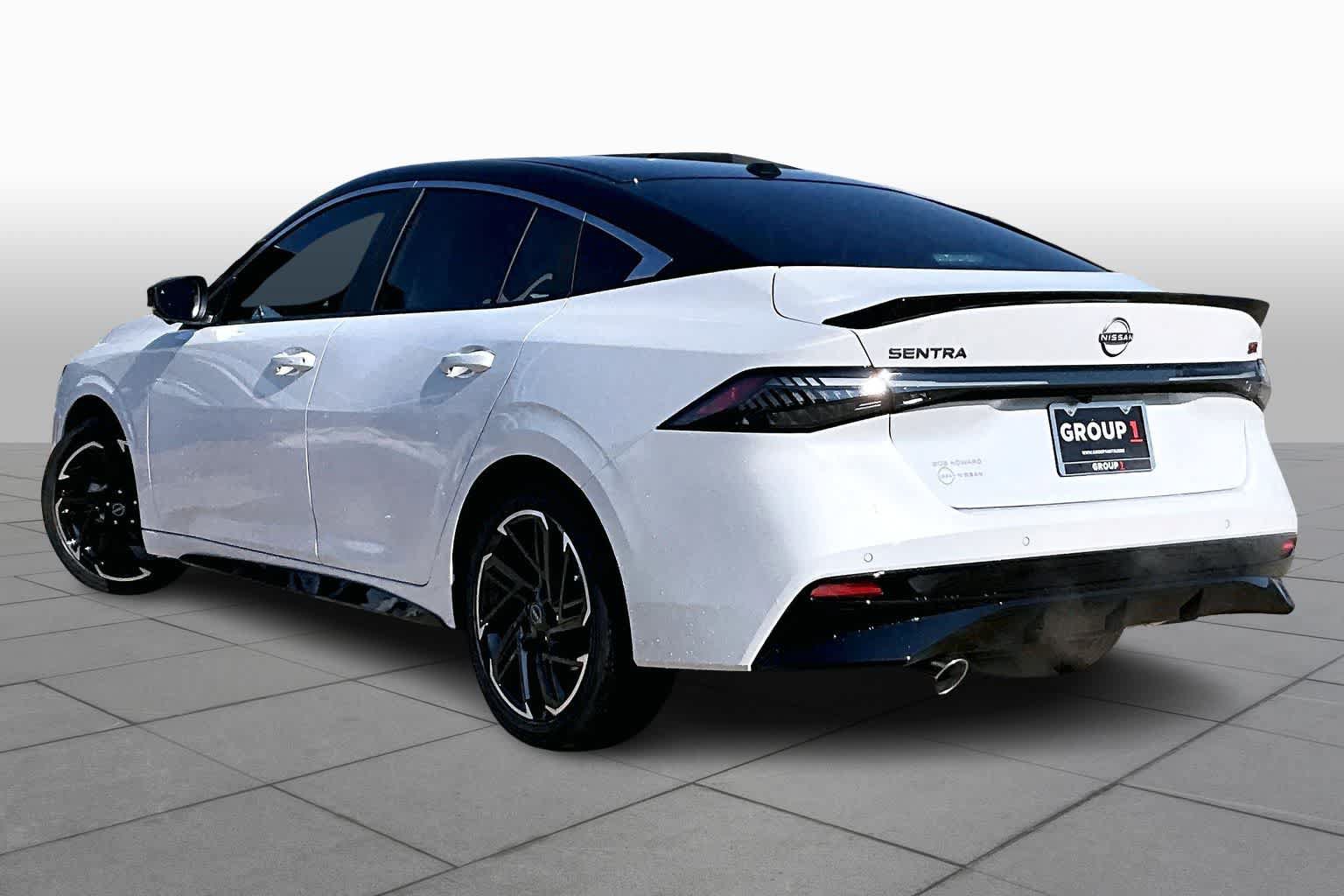 New 2026 Nissan Sentra SR FWD image 11