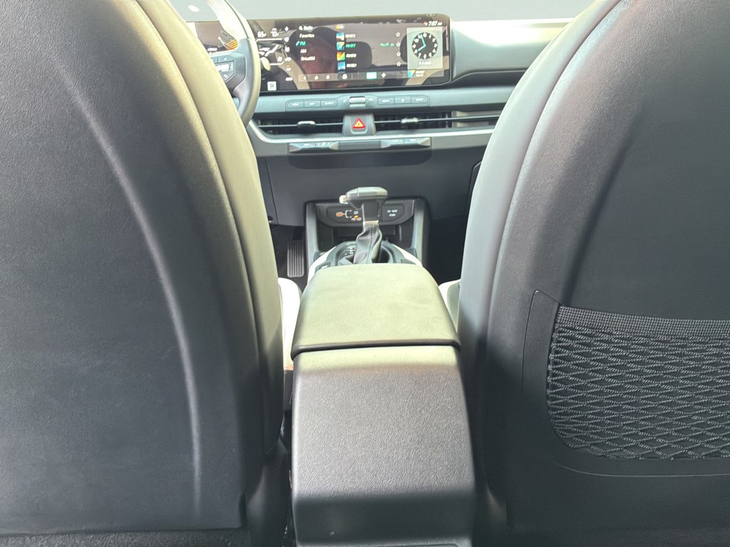 New 2026 Kia K4 EX FWD image 26
