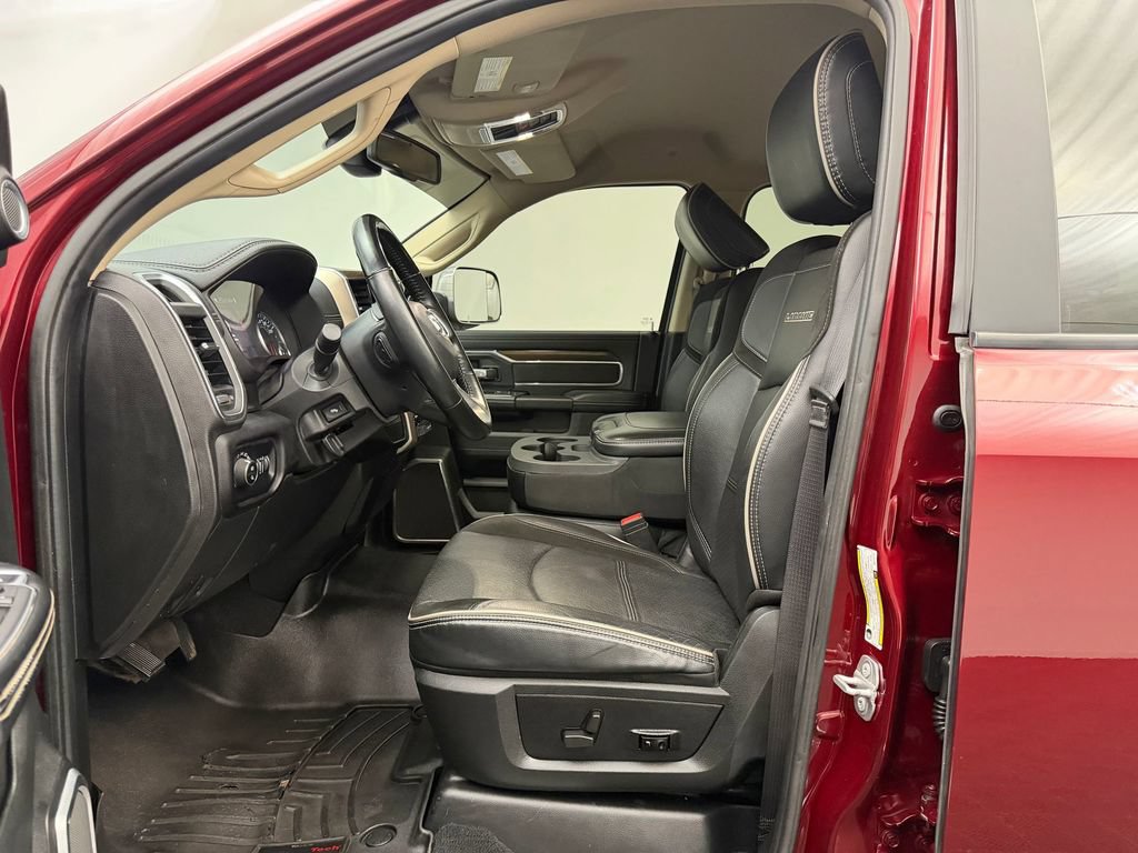 Used 2022 RAM 3500 Laramie AWD/4WD image 5