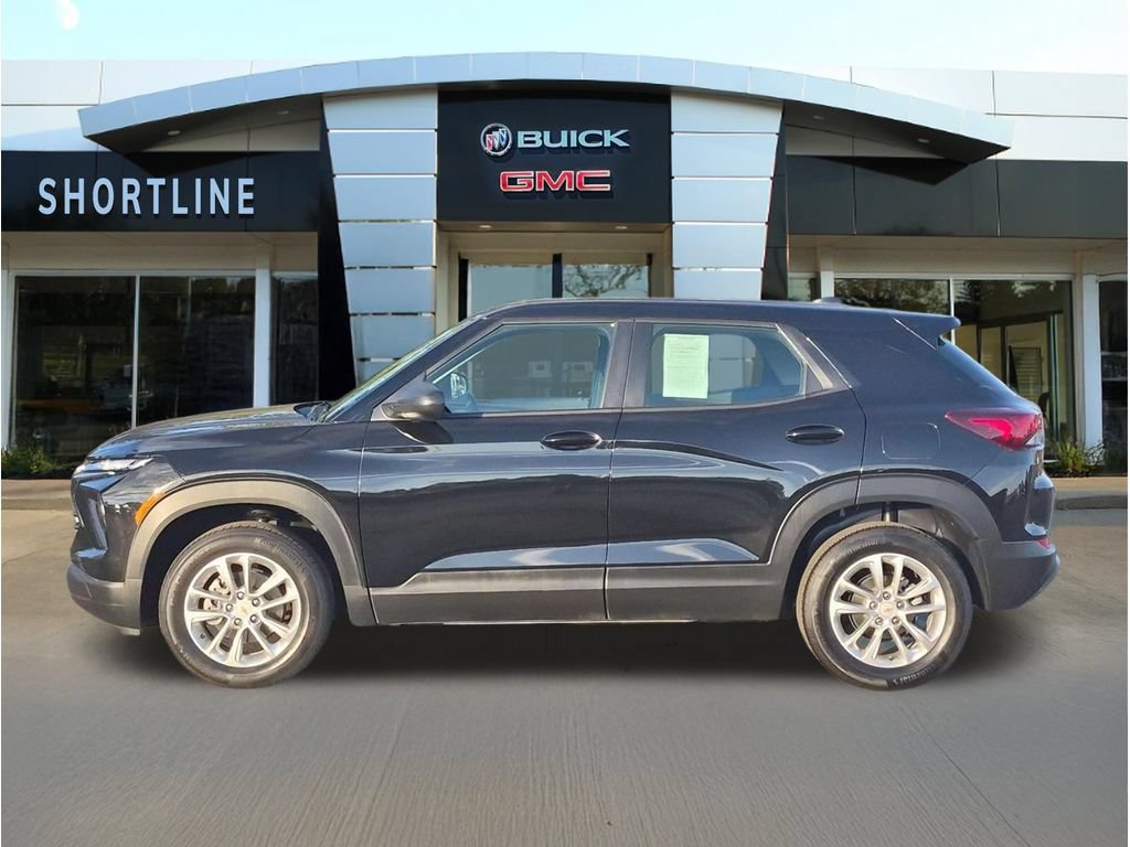 Used 2026 Chevrolet TrailBlazer LS AWD/4WD image 6