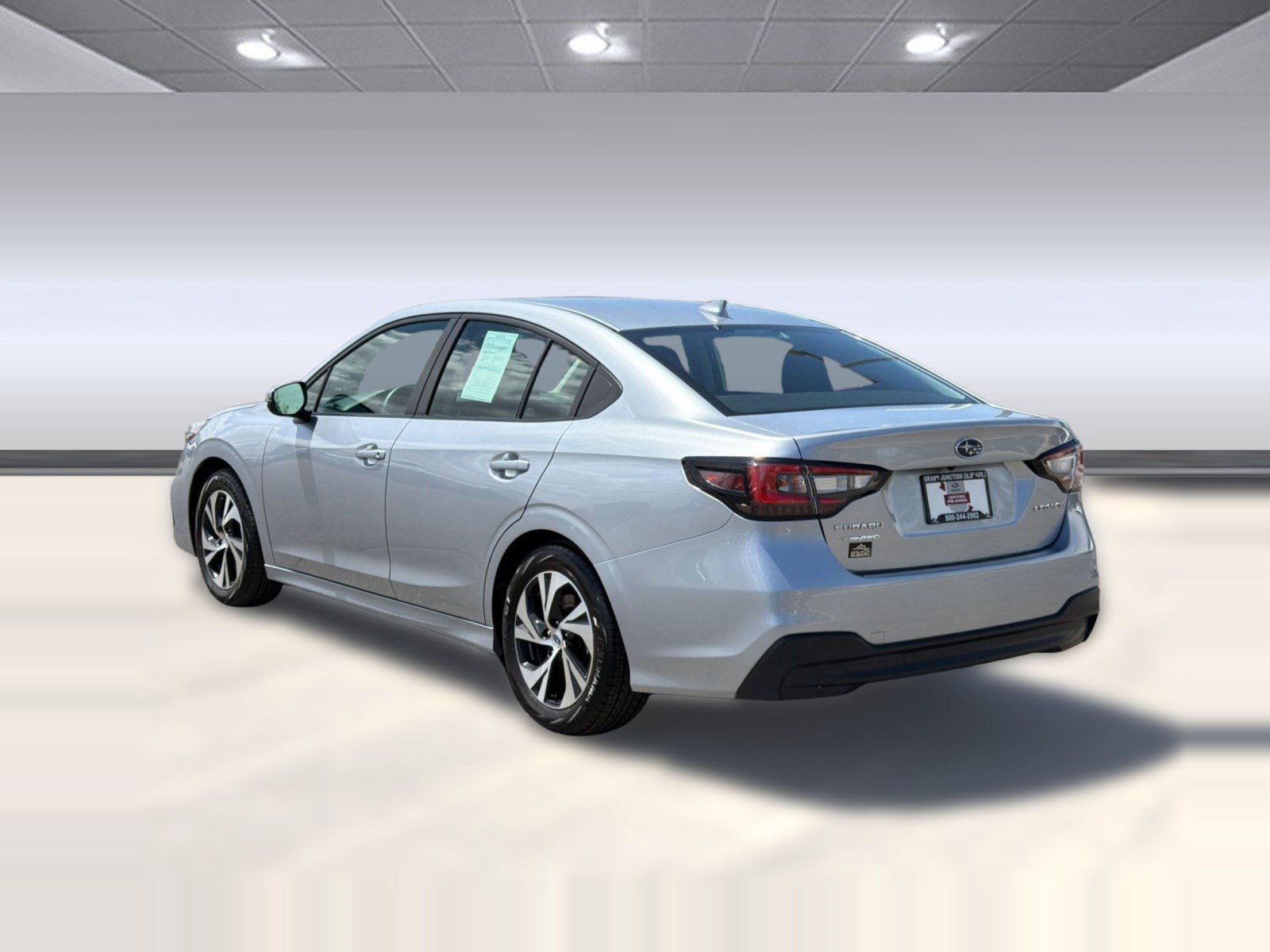 Used 2025 Subaru Legacy Premium AWD/4WD image 3
