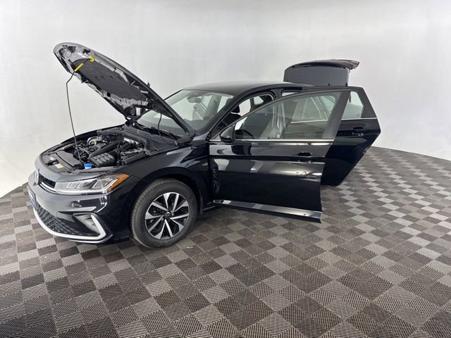 Used 2025 Volkswagen Jetta S image 13