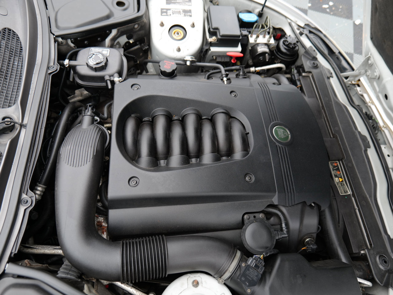 Used 2004 Jaguar XK8 Coupe image 52