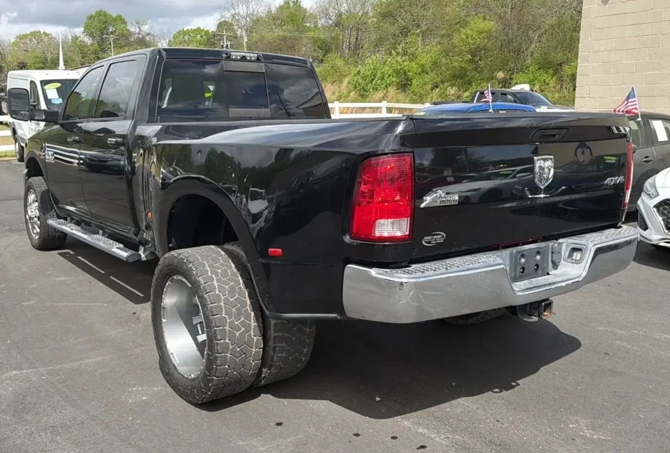 Used 2014 RAM 3500 Big Horn image 3