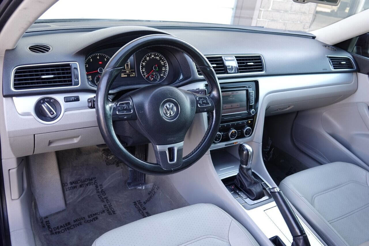 Used 2012 Volkswagen Passat 2.5 SE FWD image 48