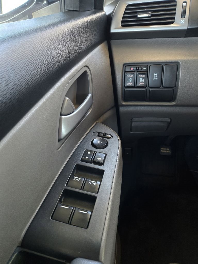 Used 2011 Honda Odyssey EX image 20