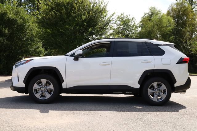 Used 2025 Toyota RAV4 XLE image 16