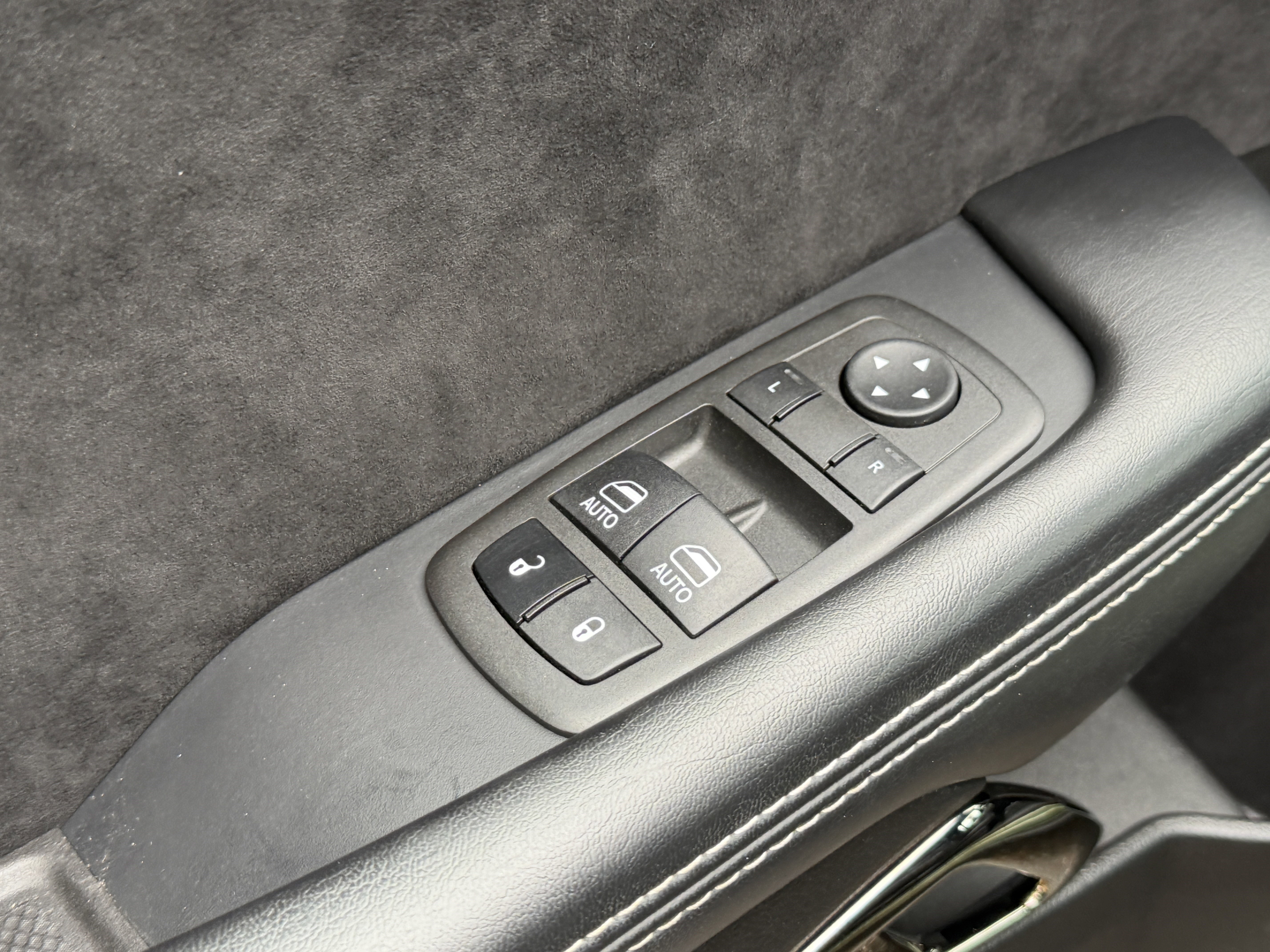 Used 2022 Dodge Challenger SRT Hellcat w/ Plus Package image 14