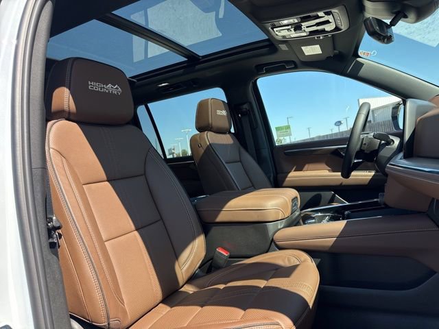New 2026 Chevrolet Suburban High Country image 14