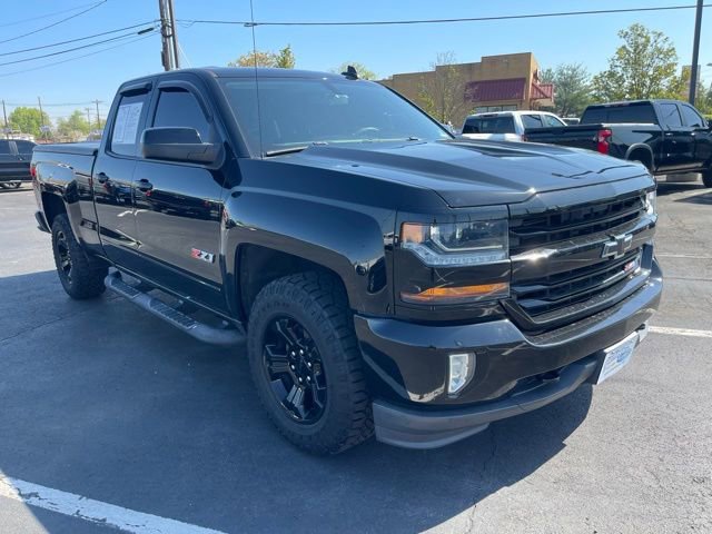 Used 2018 Chevrolet Silverado 1500 LT w/ Midnight Edition AWD/4WD image 1