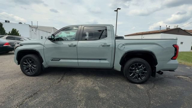 Used 2024 Toyota Tundra Platinum AWD/4WD image 5
