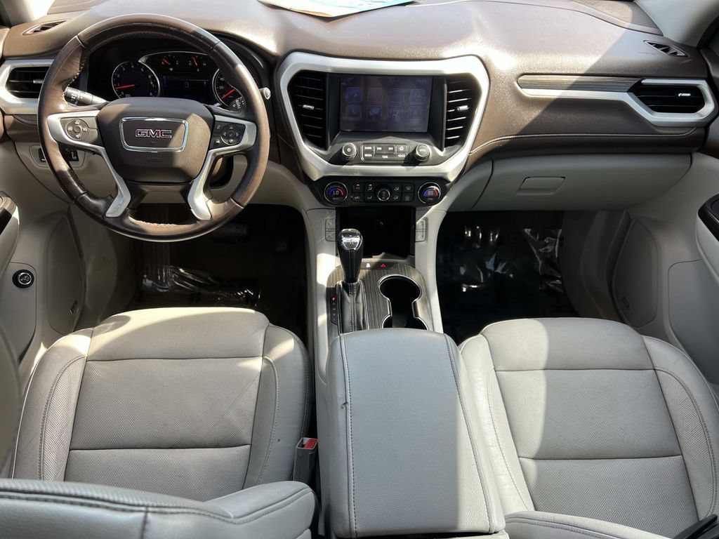Used 2019 GMC Acadia SLT w/ LPO, Cargo Package FWD image 3