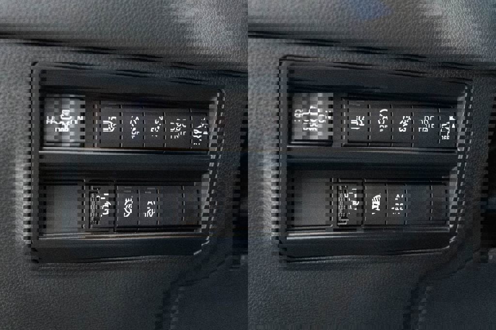 Used 2023 Toyota Tundra Limited w/ Power Package image 24