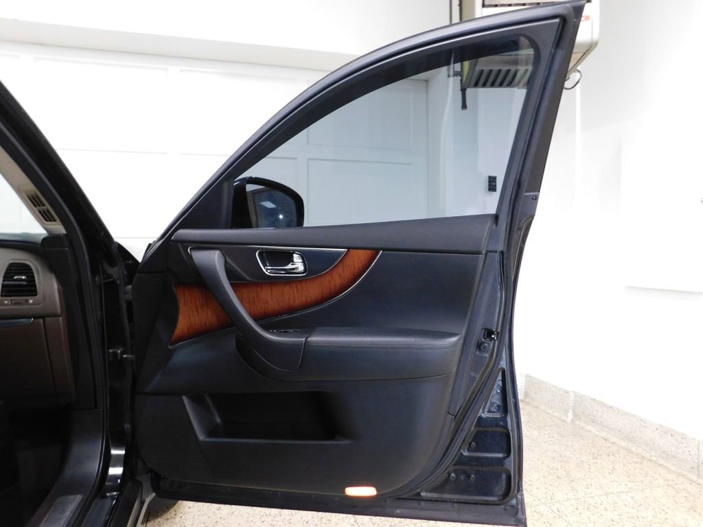 Used 2010 INFINITI FX35 AWD w/ Technology Pkg image 90
