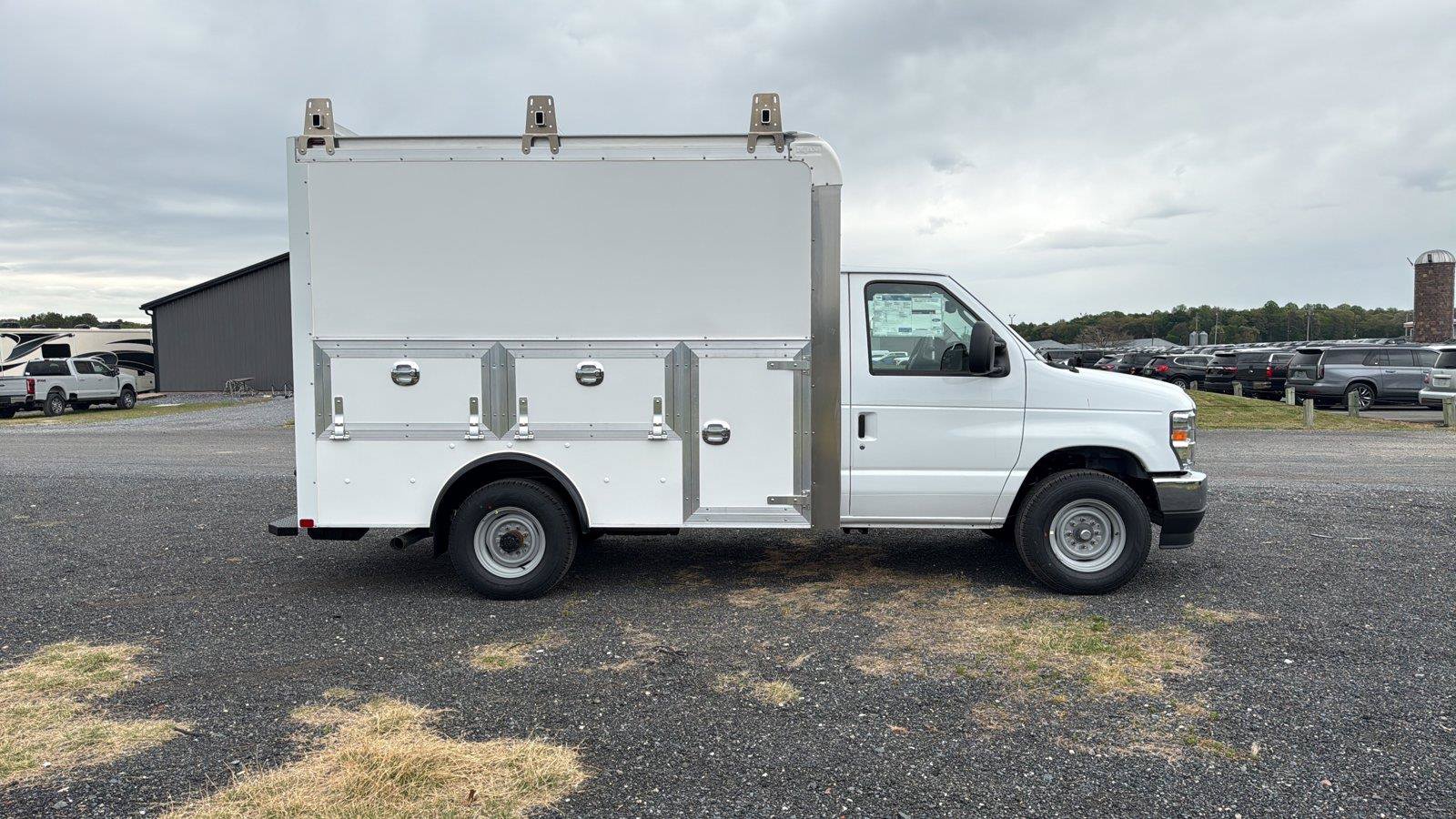 New 2027 Ford E-350 and Econoline 350 Super Duty w/ Power Equipment Group RWD image 6