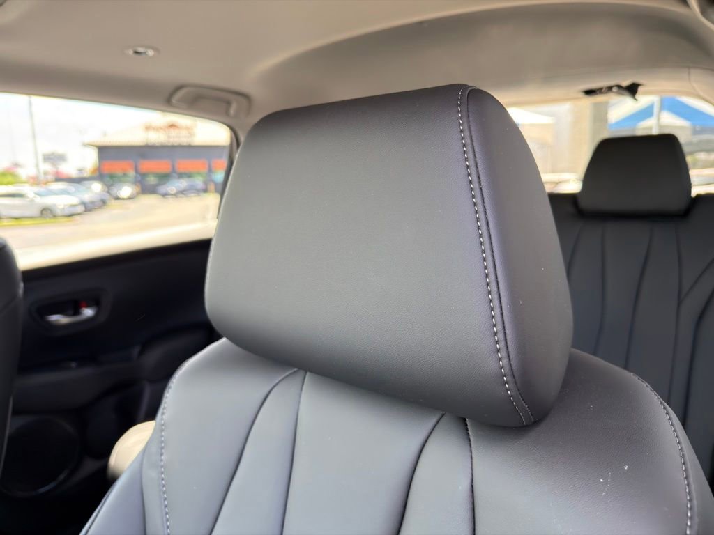 Certified 2025 Acura ADX AWD image 10