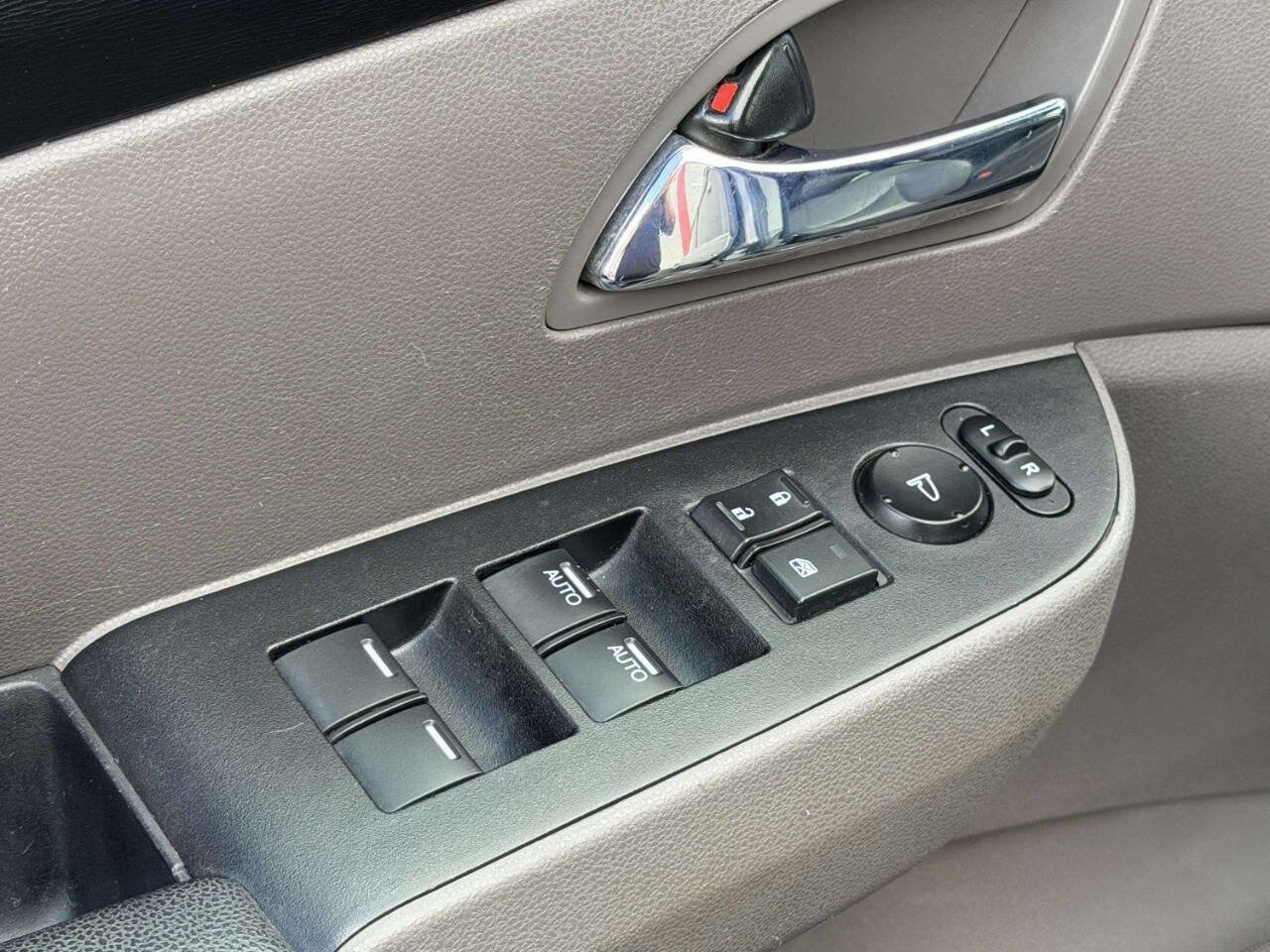 Used 2016 Honda Odyssey EX-L image 18