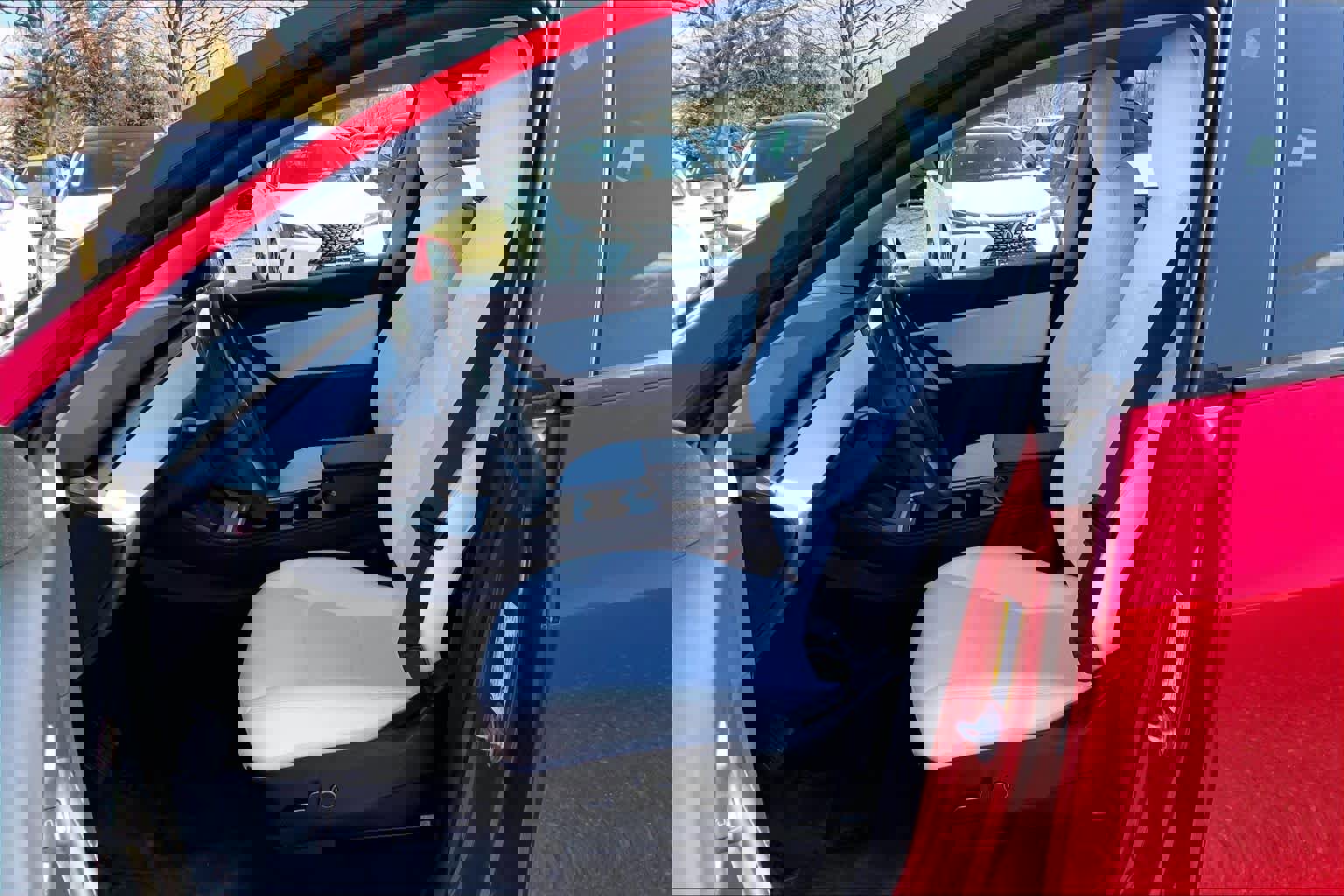 Used 2022 Tesla Model Y Long Range image 7