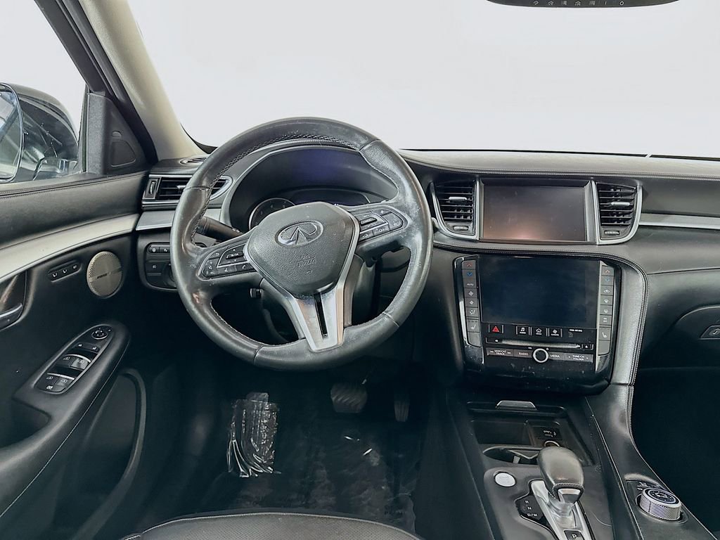 Used 2019 INFINITI QX50 Essential w/ Premium Heat Package image 32