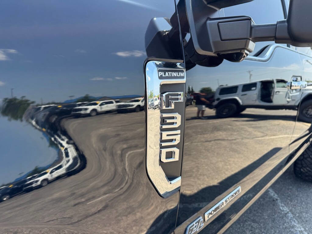 Used 2022 Ford F350 Platinum image 10