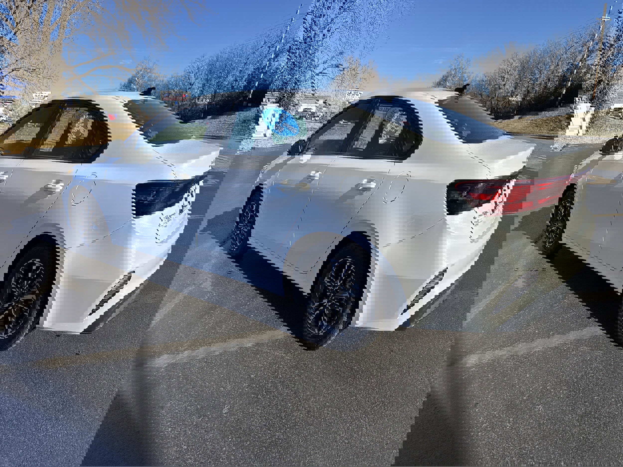 Used 2024 Kia Forte LXS image 3