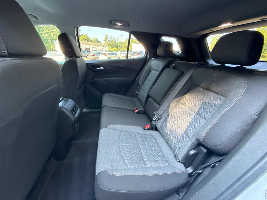 Used 2024 Chevrolet Equinox LT AWD/4WD image 12