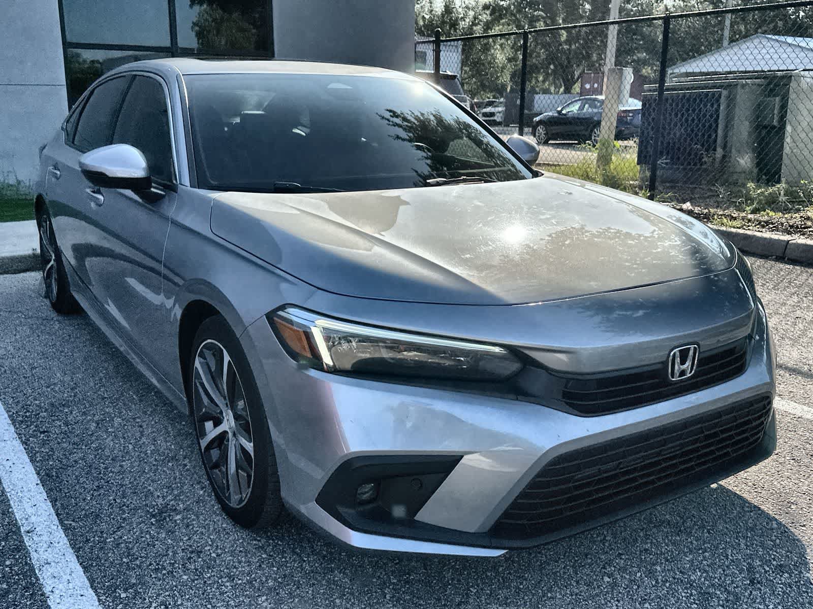 Used 2022 Honda Civic Touring image 11