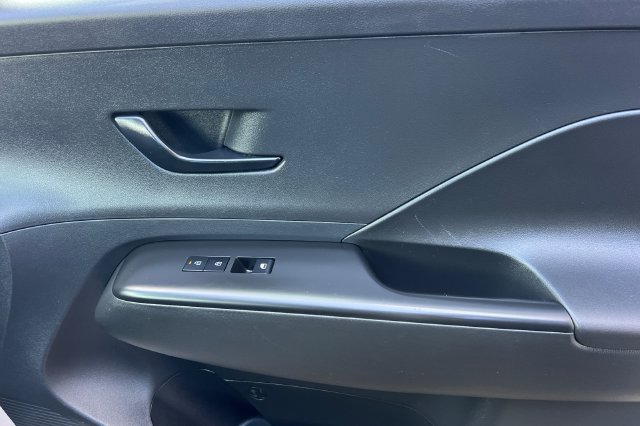 Used 2025 Hyundai Kona SEL AWD/4WD image 22