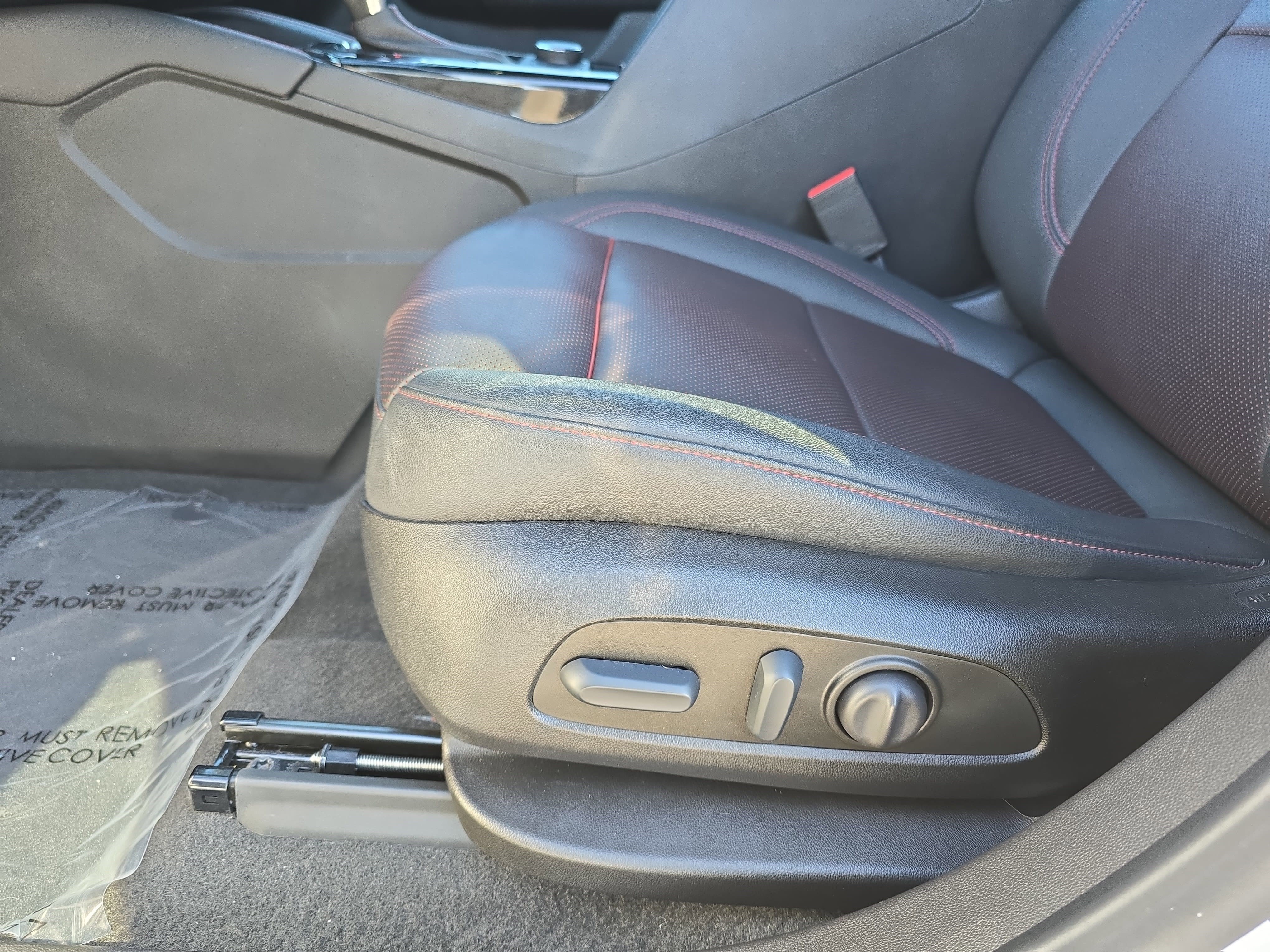 Used 2023 Chevrolet Blazer RS w/ Enhanced Convenience Package image 24