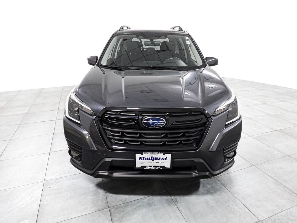 Used 2023 Subaru Forester Premium AWD/4WD image 3