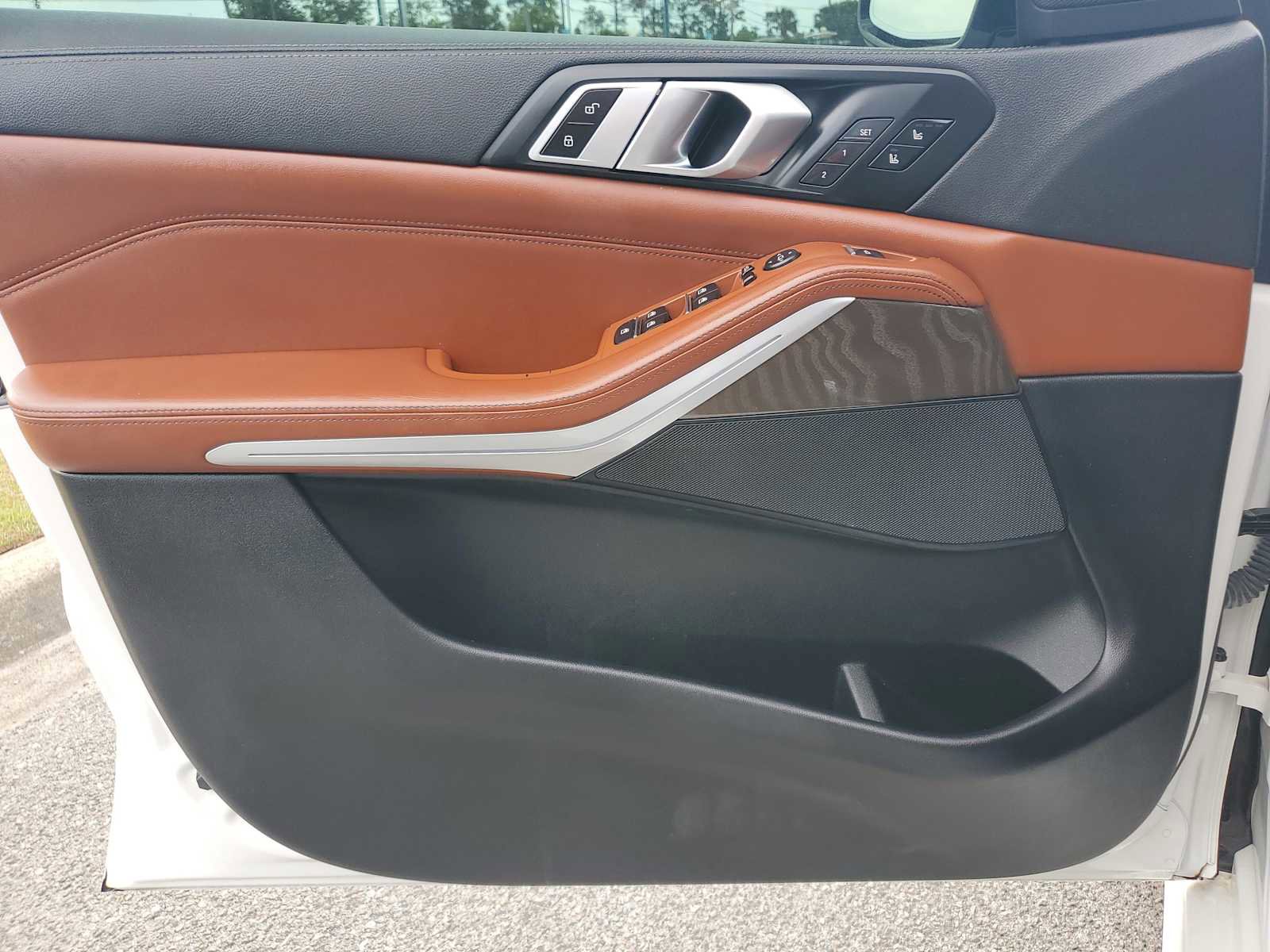 Used 2022 BMW X5 sDrive40i w/ M Sport Package image 15