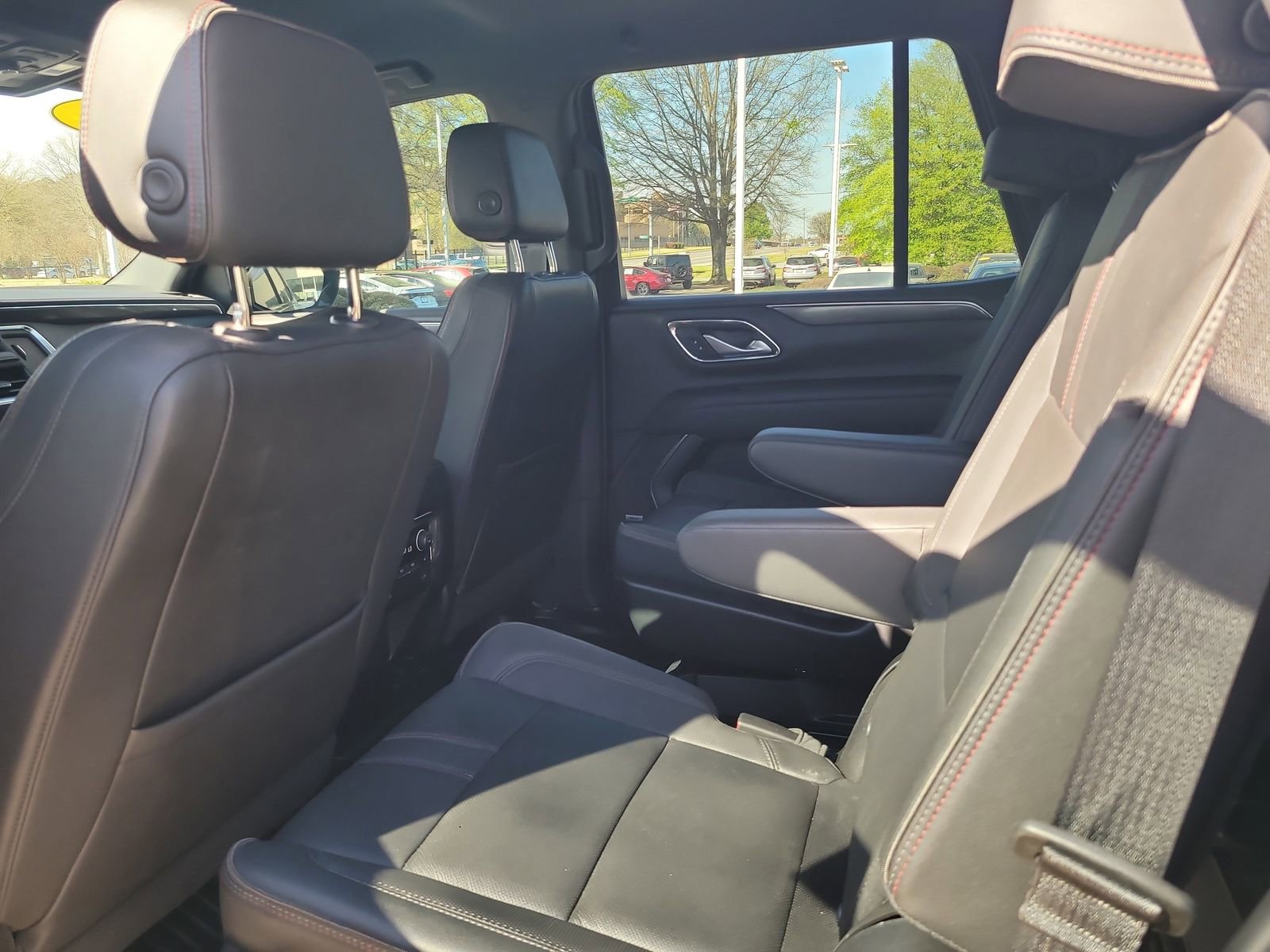Used 2022 Chevrolet Tahoe RST w/ Luxury Package RWD image 23