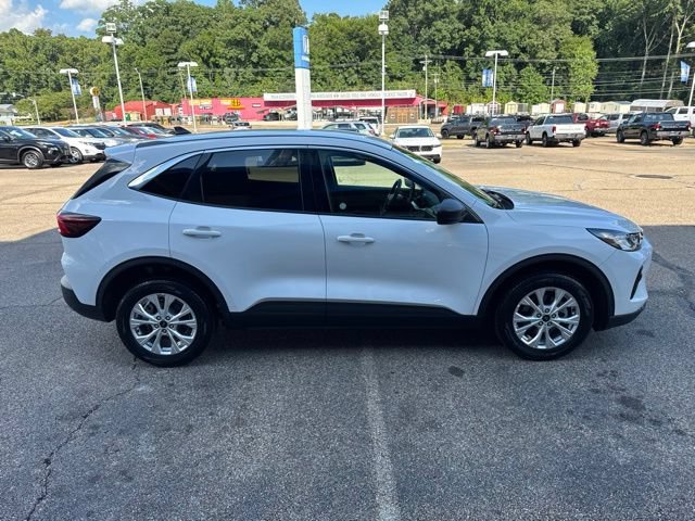 Used 2024 Ford Escape Active w/ Tech Pack #1 AWD/4WD image 4