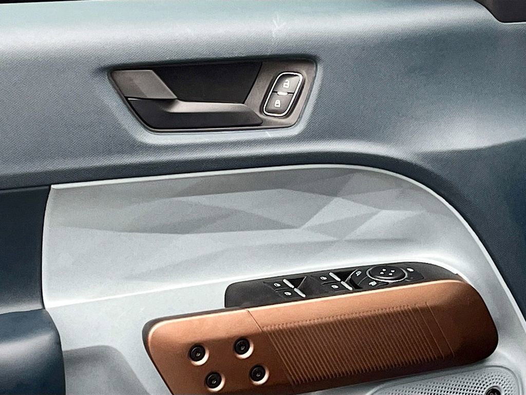 Used 2024 Ford Maverick Lariat w/ FX4 Off-Road Package image 18