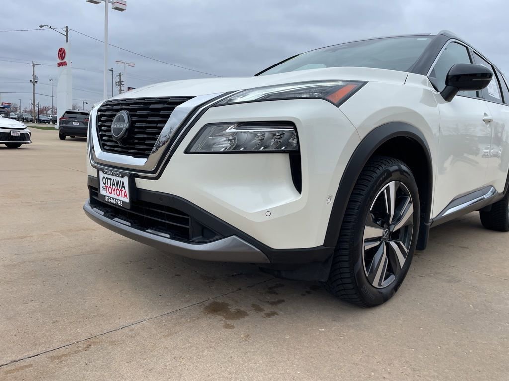 Used 2023 Nissan Rogue SL w/ SL Premium Package image 15