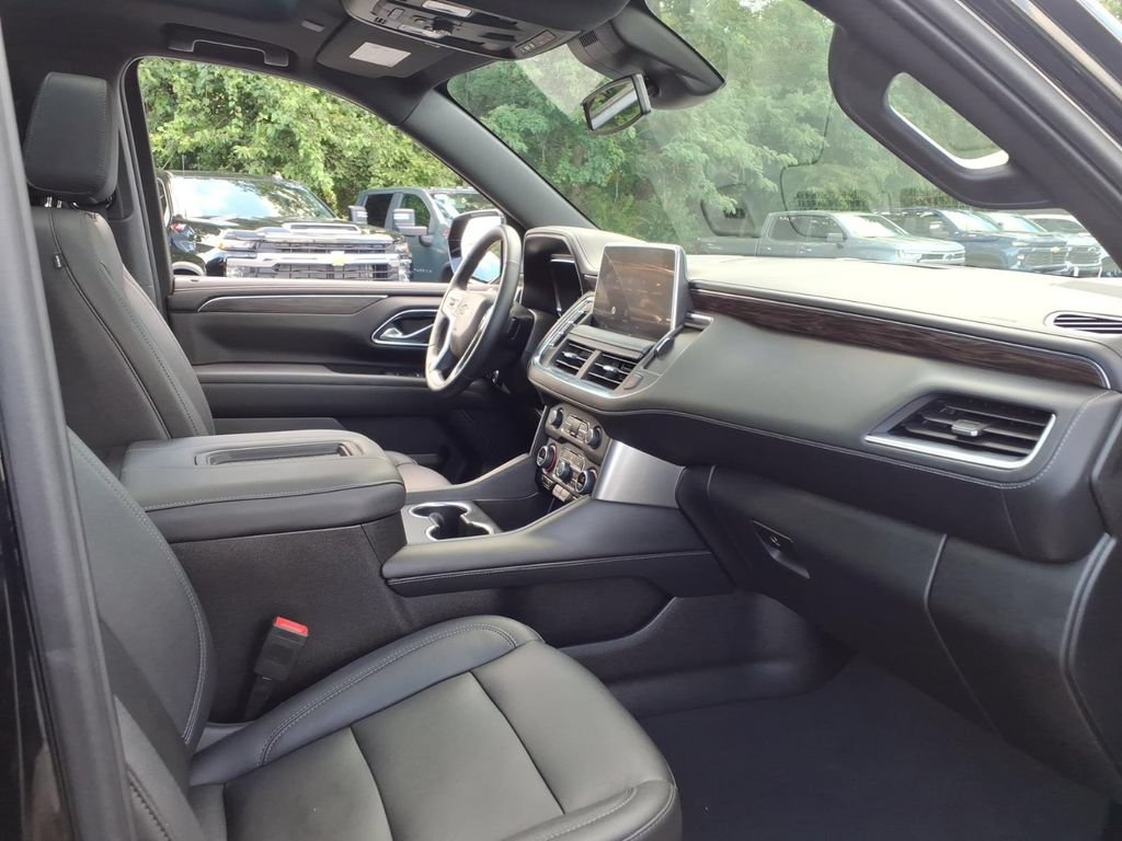 Certified 2023 Chevrolet Tahoe Z71 w/ Luxury Package AWD/4WD image 33
