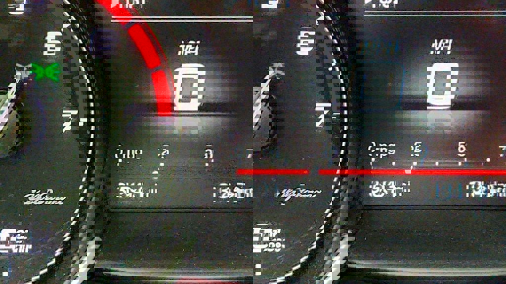 Used 2018 Alfa Romeo Giulia image 15