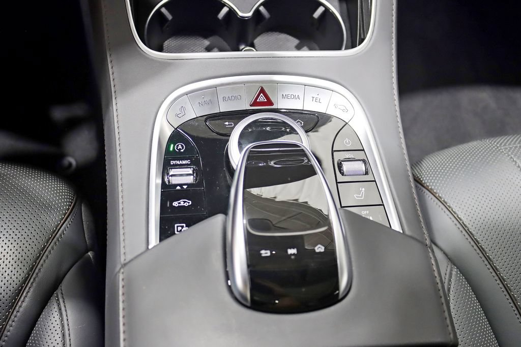 Used 2019 Mercedes-Benz S 560 4MATIC Sedan image 31