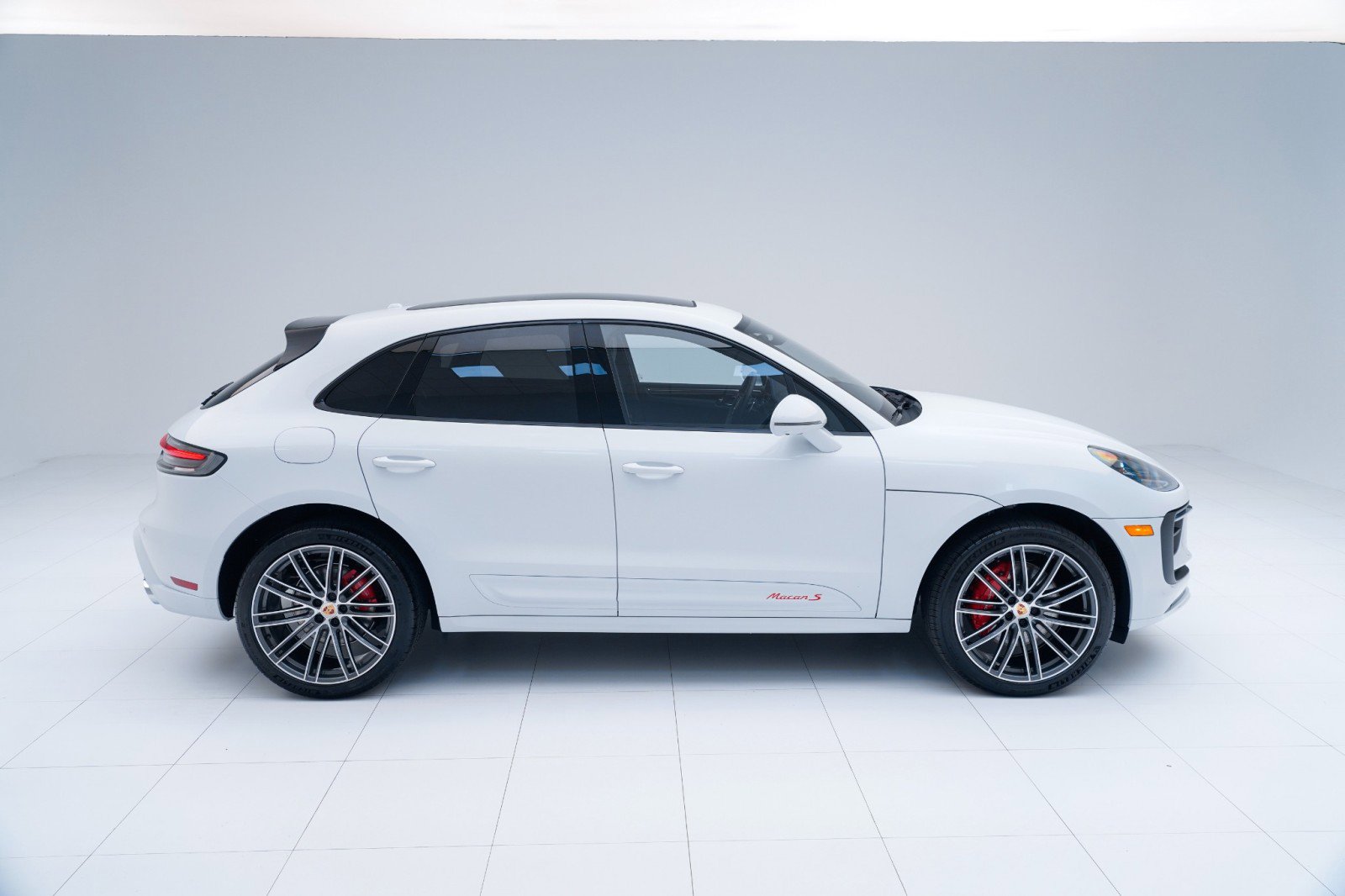 New 2026 Porsche Macan S image 8