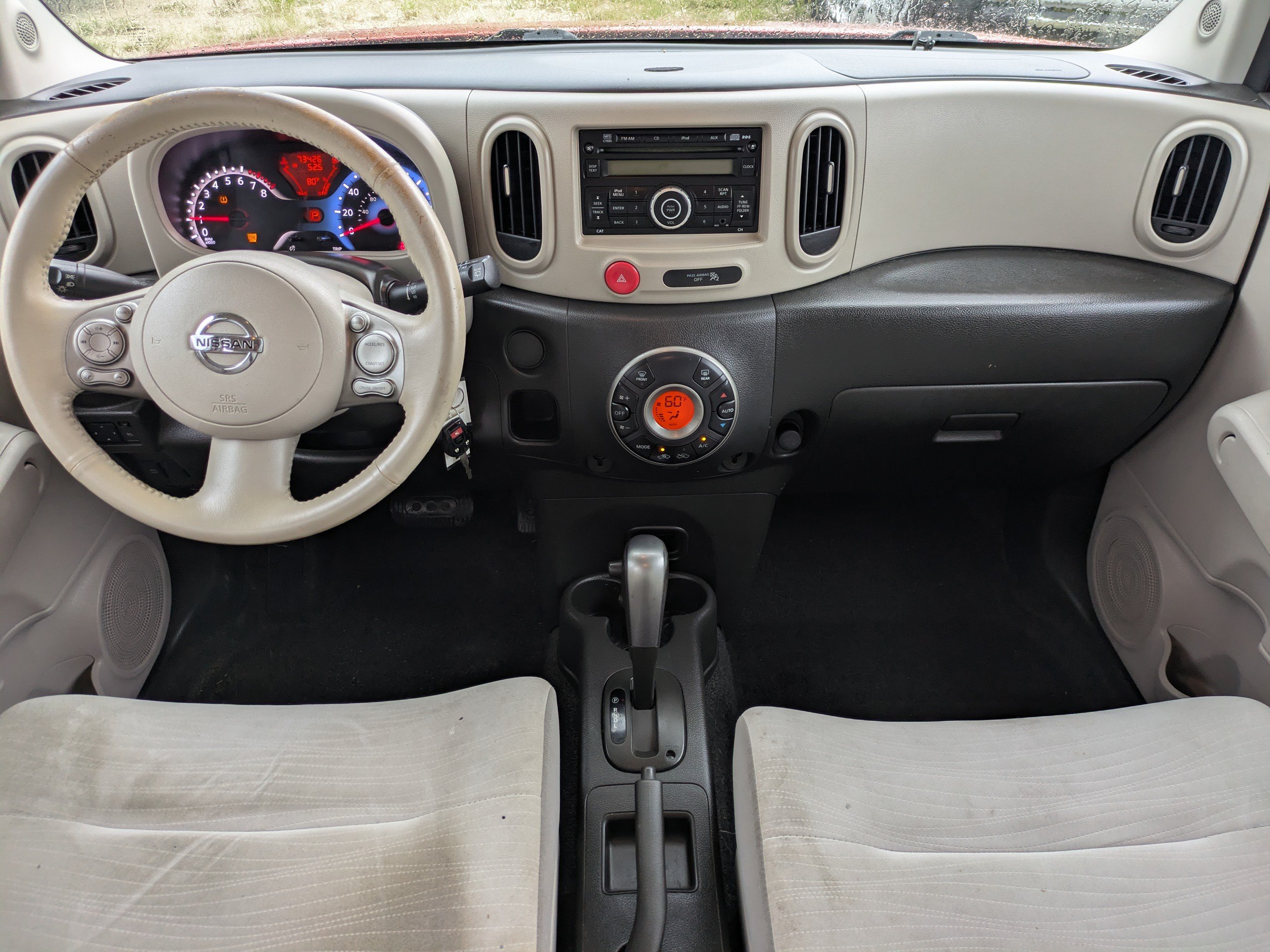 Used 2010 Nissan Cube 1.8 SL w/ Interior Designer Pkg FWD image 14