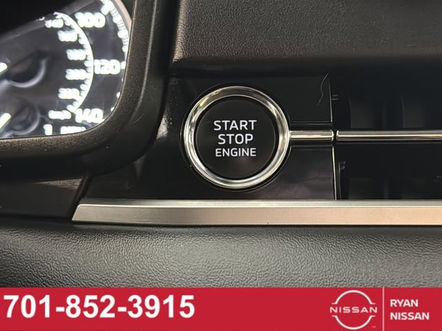 Used 2024 Mitsubishi Outlander SE image 32