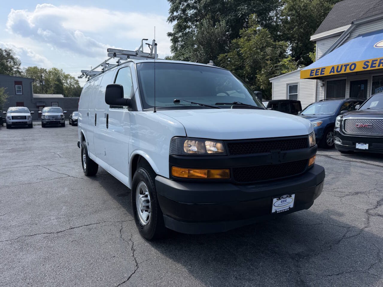 Used 2019 Chevrolet Express 2500 w/ Safety Package RWD image 2